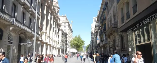 barcelona codata street retail shop