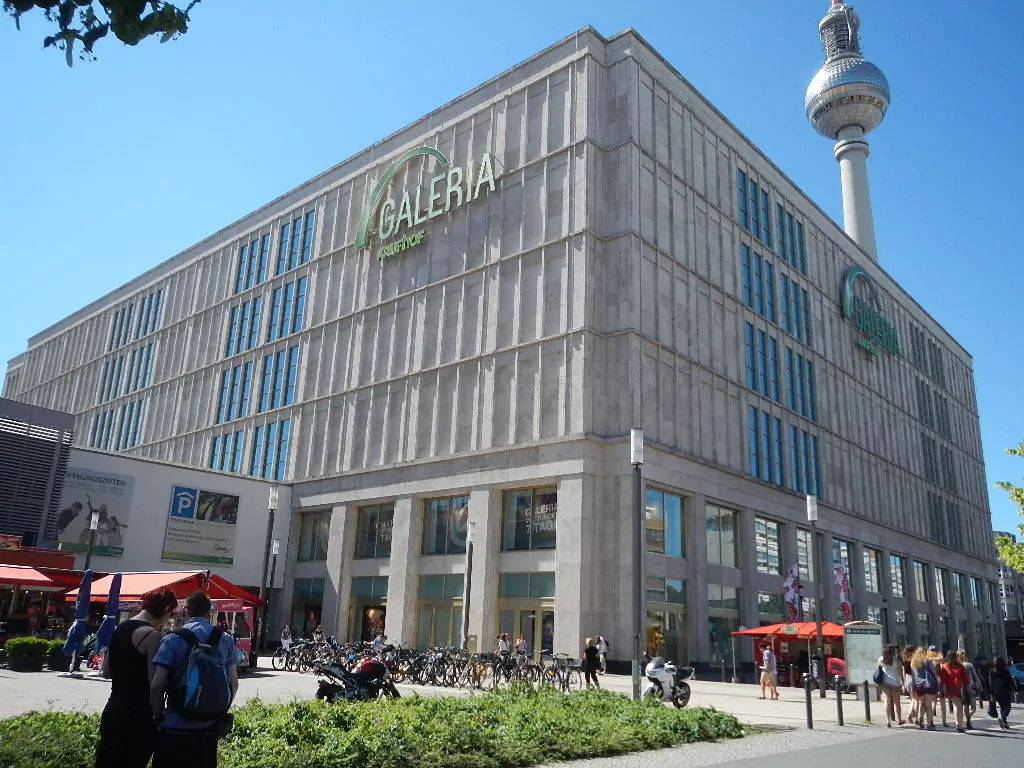 berlin shopping center retail shop