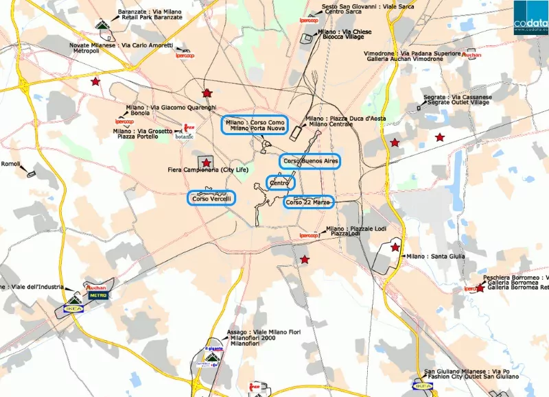 commerces de pieds d'immeubles à milan